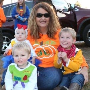 Meet your Posher, Angela